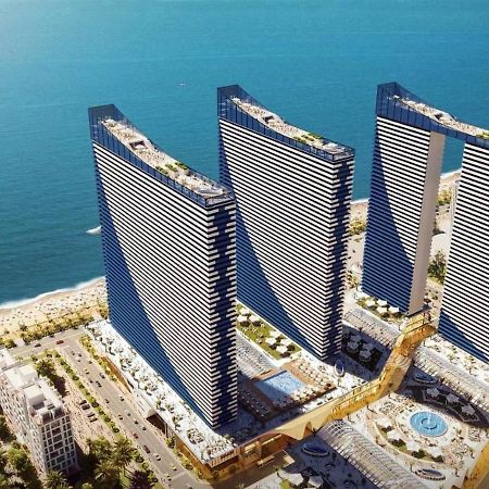 Orbi City Suites Батуми Екстериор снимка