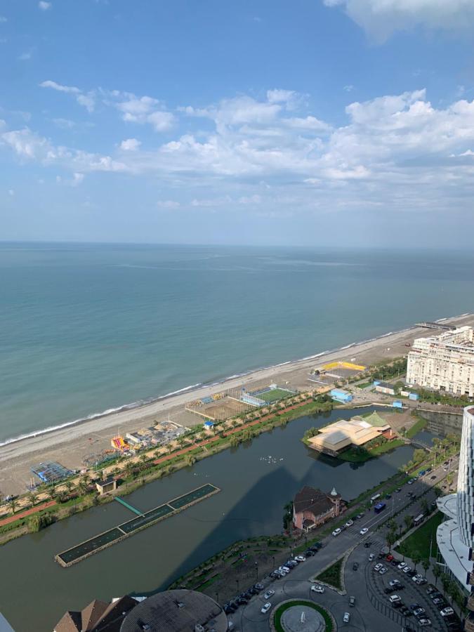 Orbi City Suites Батуми Екстериор снимка