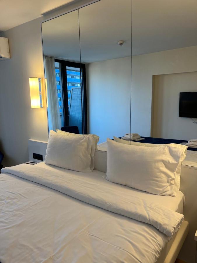 Orbi City Suites Батуми Екстериор снимка