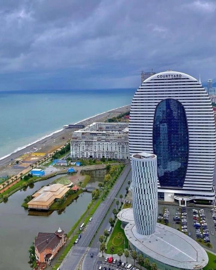 Orbi City Suites Батуми Екстериор снимка