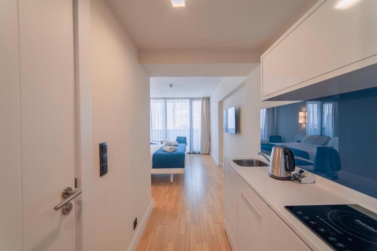 Orbi City Suites Батуми Екстериор снимка