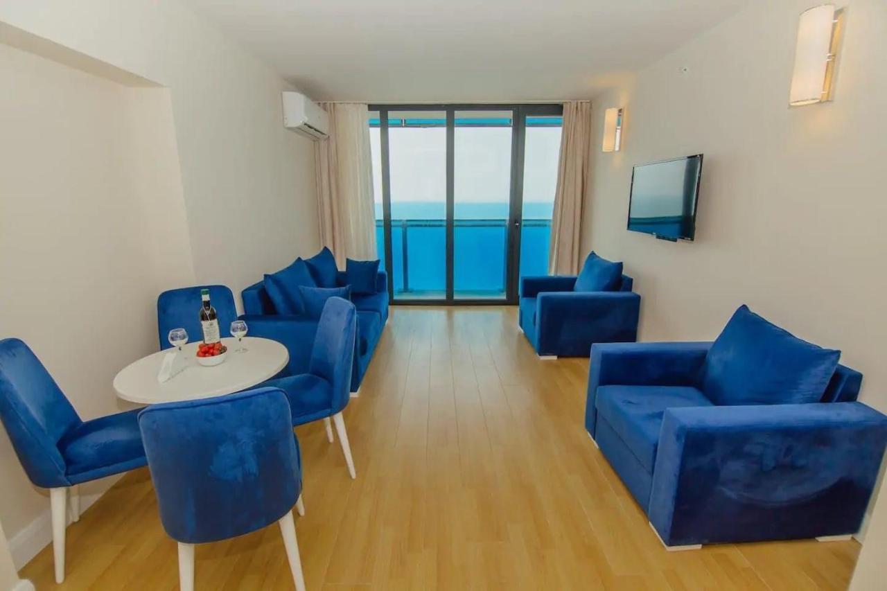 Orbi City Suites Батуми Екстериор снимка