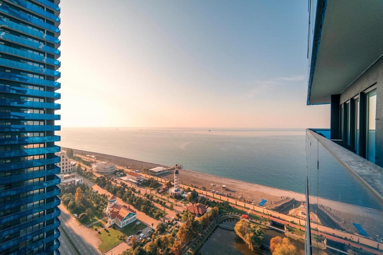 Orbi City Suites Батуми Екстериор снимка