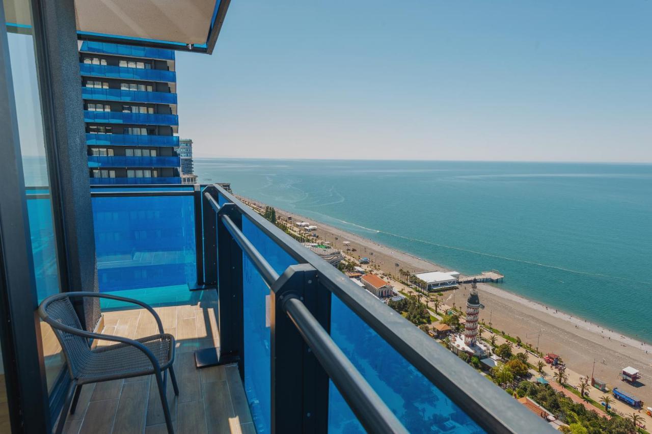 Orbi City Suites Батуми Екстериор снимка