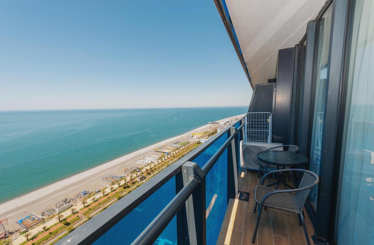 Orbi City Suites Батуми Екстериор снимка